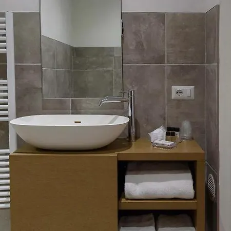 Homy Bnb - Apartments In San Miniato Apartment